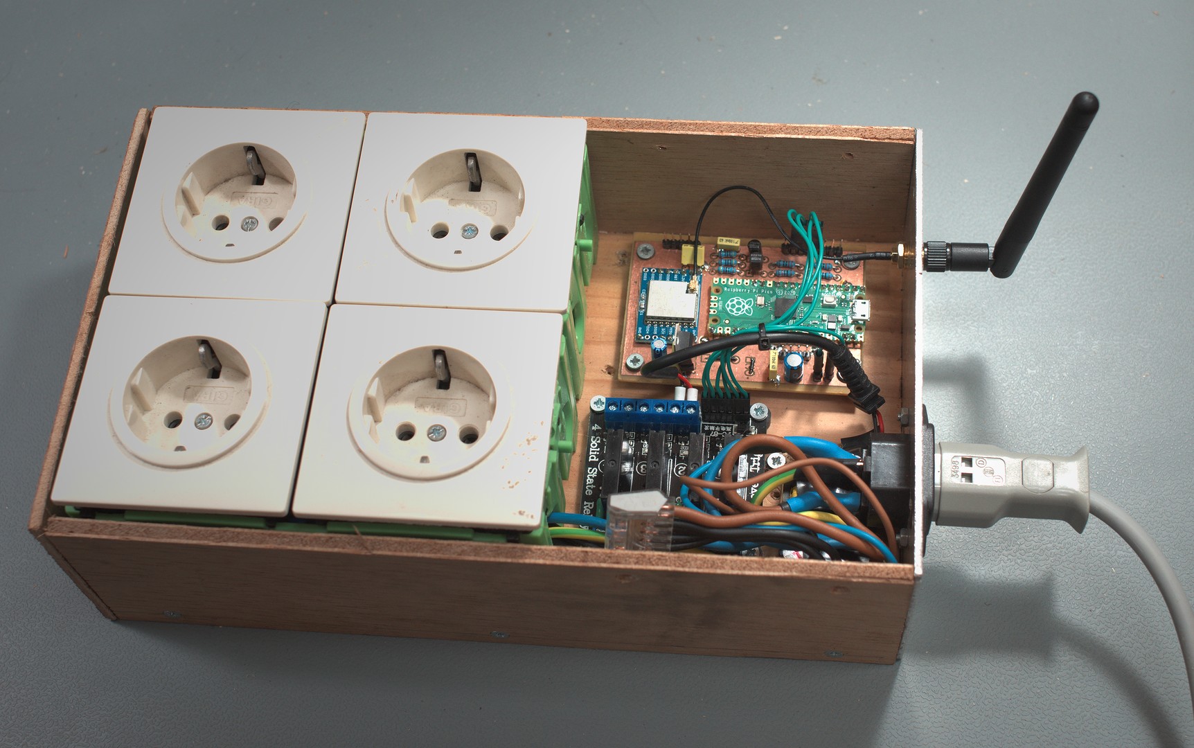 Switchable mains box prototype
