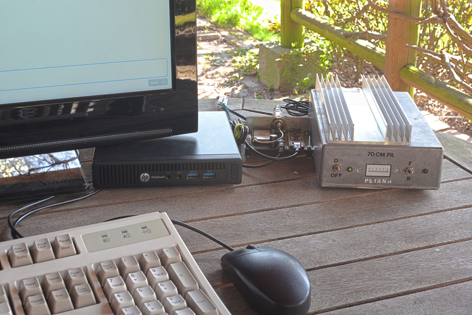 Test setup of base station Test setup of base station, notice the extra PA. More on that later