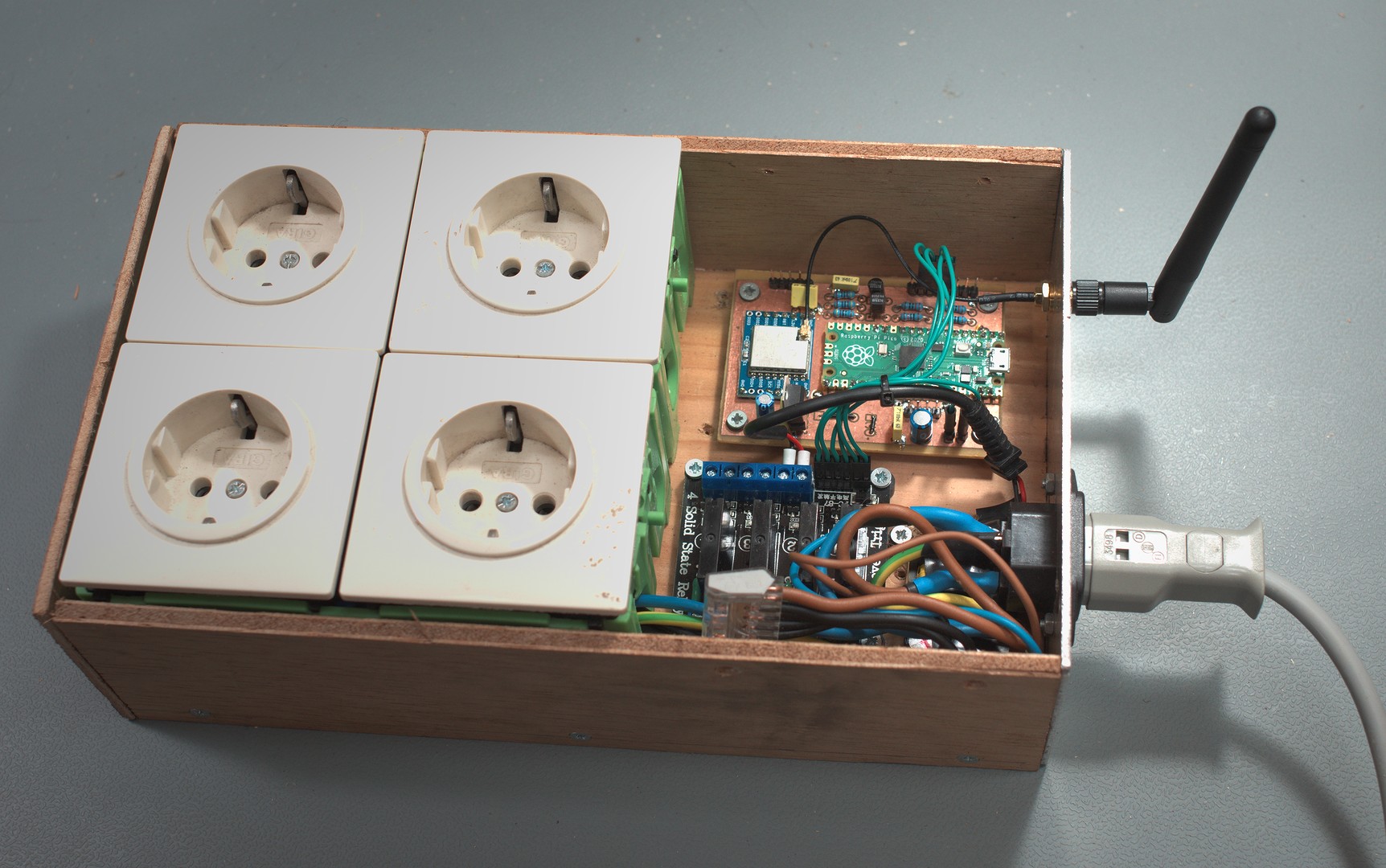 Switchable mains box prototype Switchable mains box prototype
