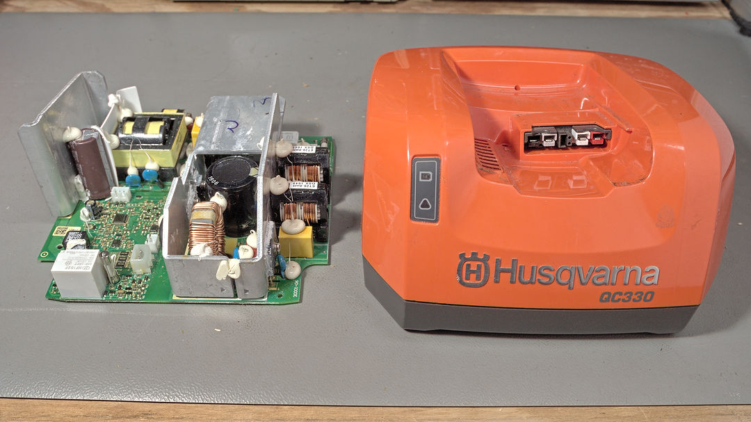 The Husqvarna QC330 battery charger The Husqvarna QC330 battery charger